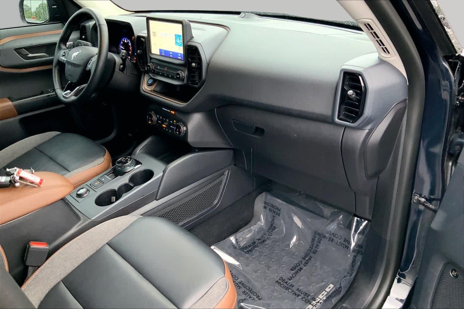 Used 2023 Alto Blue Metallic Tinted Clearcoat Ford Outer Banks image 18