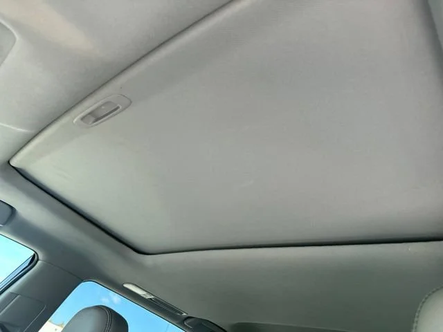 Used 2019 Silver Toyota XLE image 21