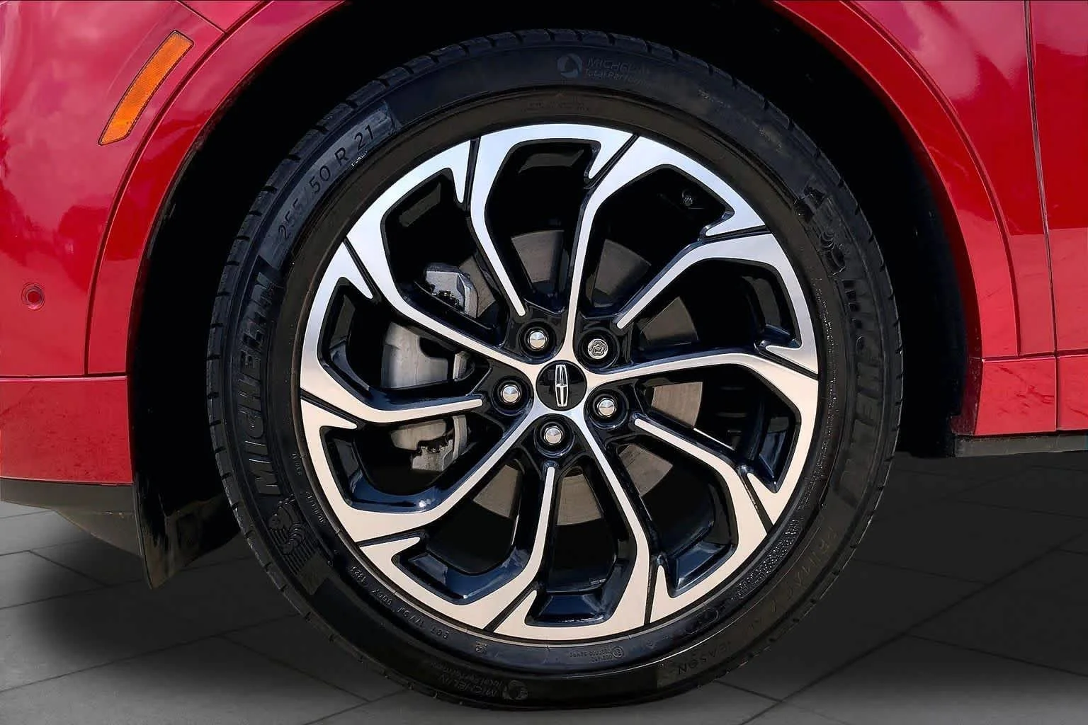 Used 2024 Red Carpet Metallic Tinted Clearcoat Lincoln Reserve image 11