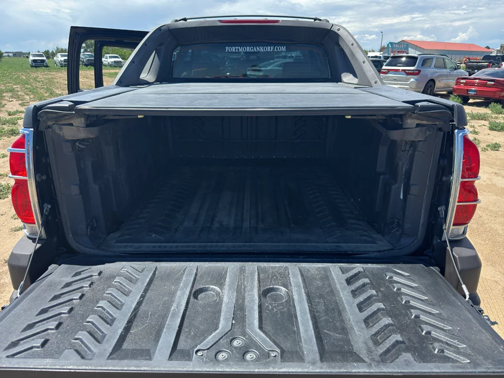 Used 2004 Bk Chevrolet Base image 13