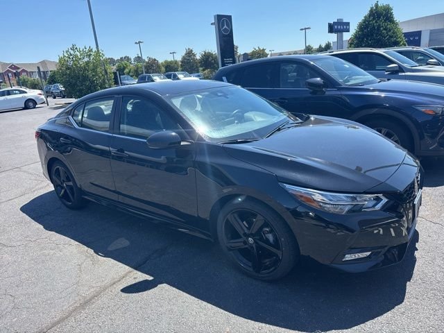 2023 Nissan Sentra SR CVT's photo