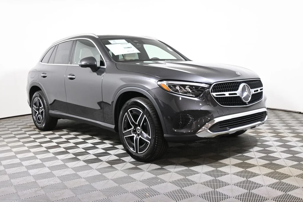 Used 2027 Gray Mercedes-Benz GLC 300 image 9