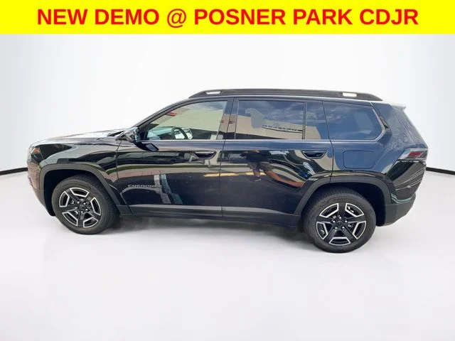 New 2026 Diamond Black Crystal Pearlcoat Jeep Laredo image 8