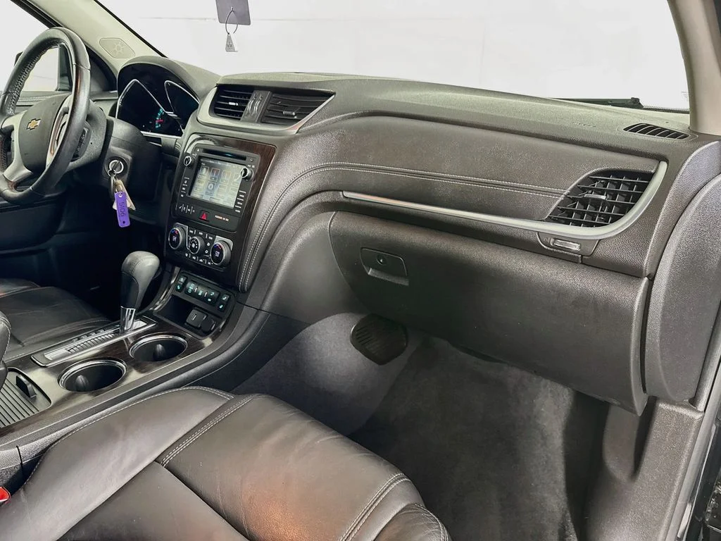 Used 2016 Black Chevrolet 2LT image 36