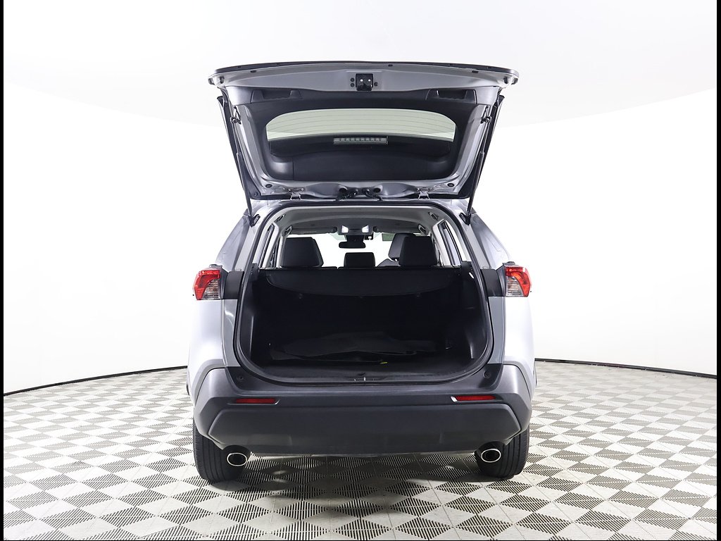Used 2025 Silver Sky Metallic Toyota XLE image 15