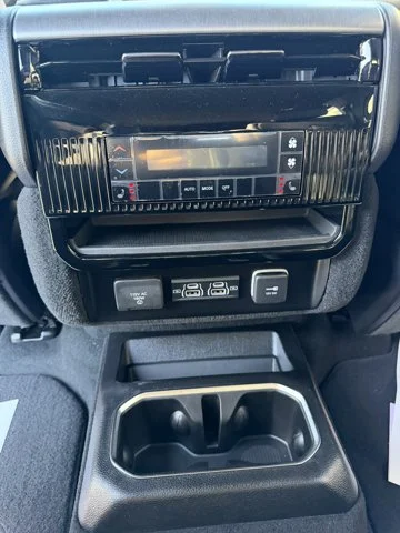 New 2026 High Gloss Black Exterior Paint Jeep Limited Altitude image 16