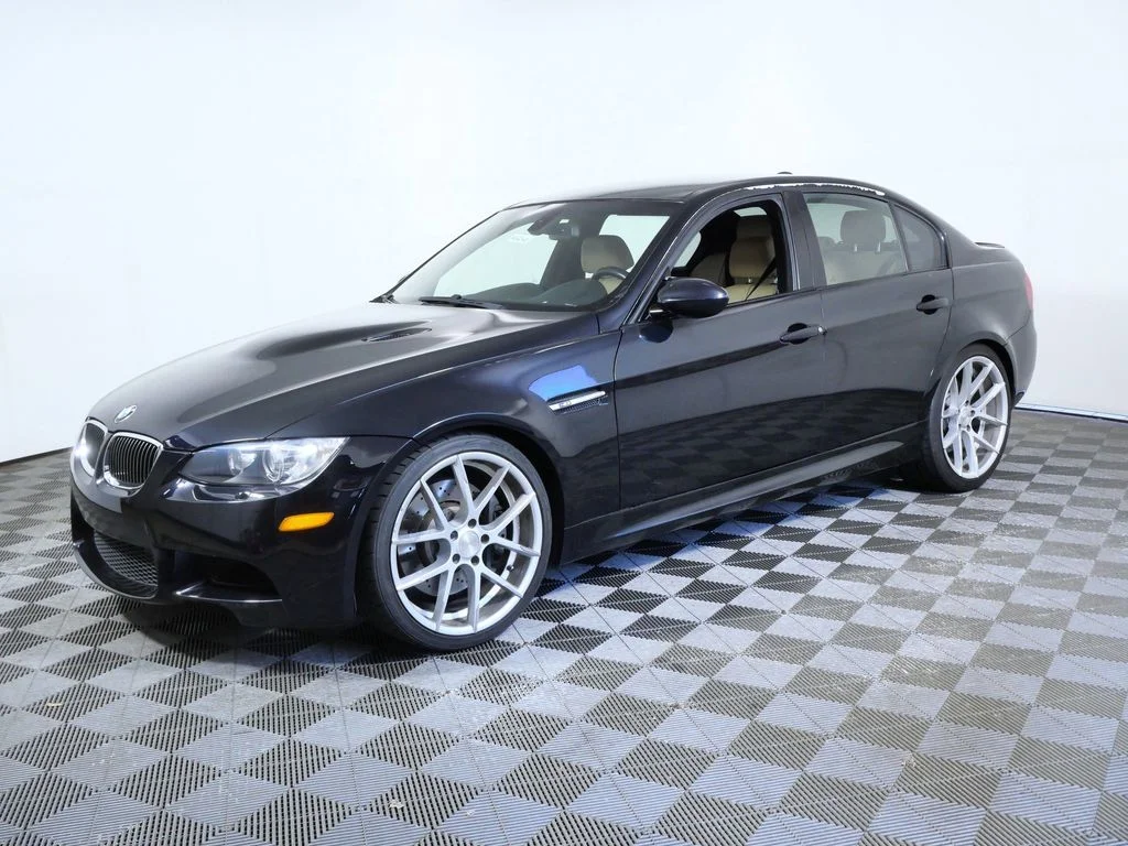Used 2009 Black BMW Base image 5