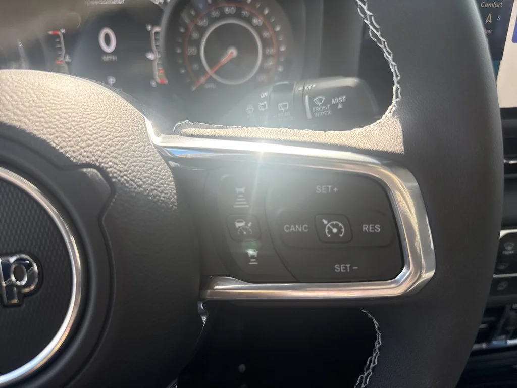 Used 2025 Blue Jeep Sahara image 24