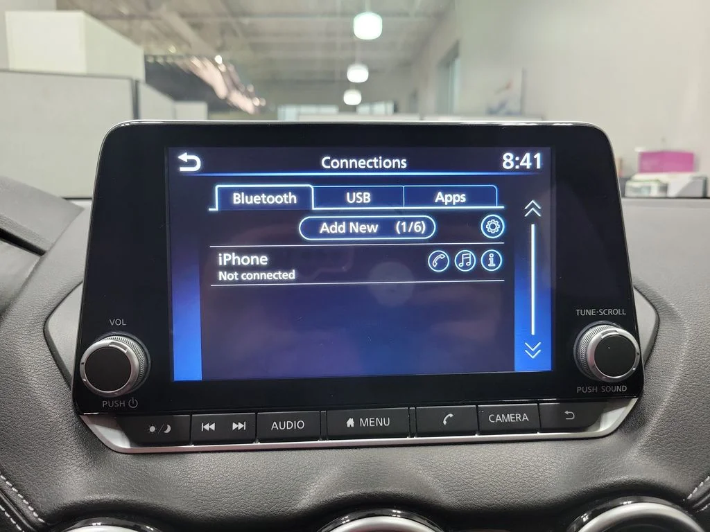 Used 2025 White Nissan SV image 40