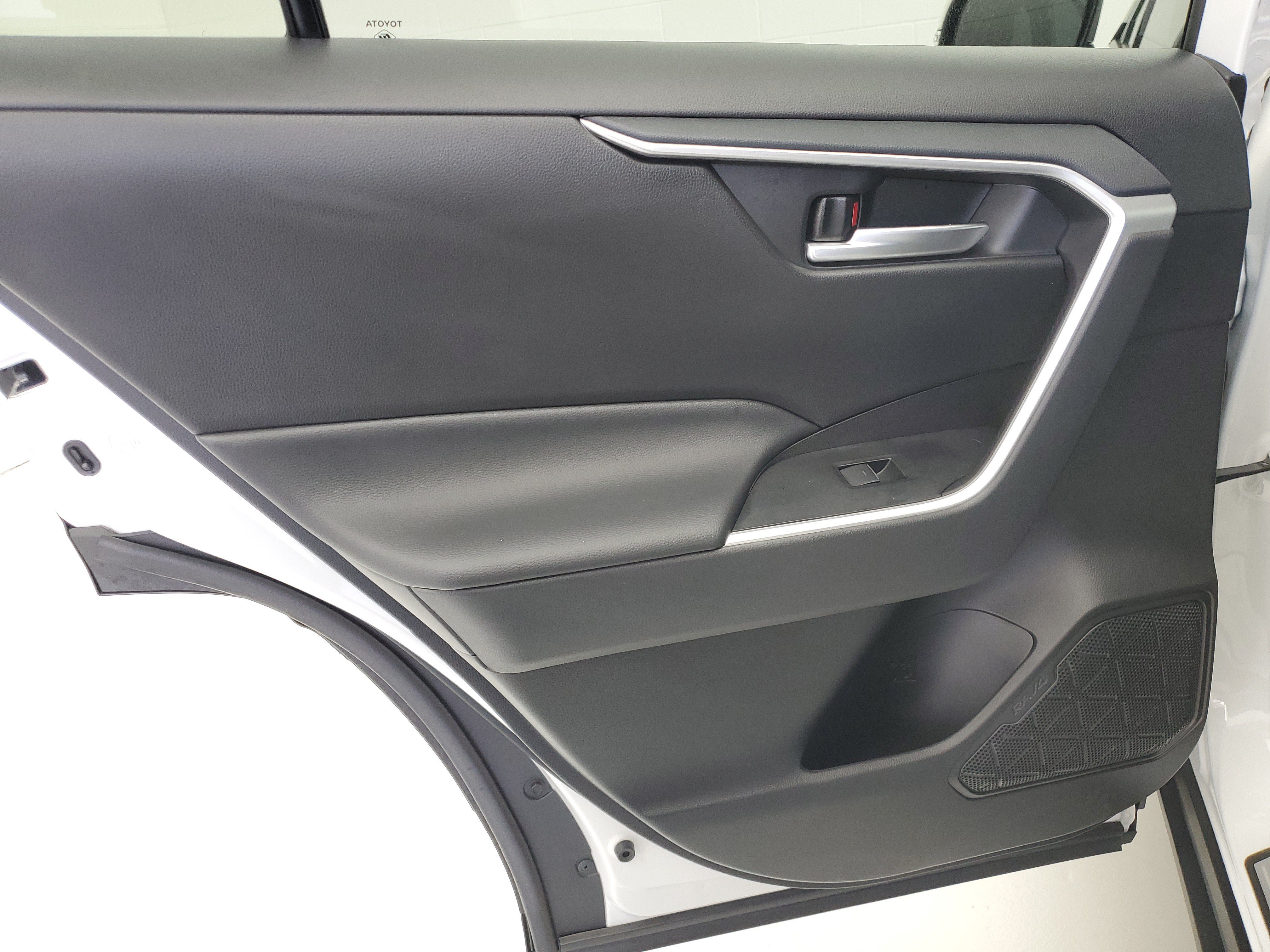 Used 2024 Ice Cap Toyota XLE image 16