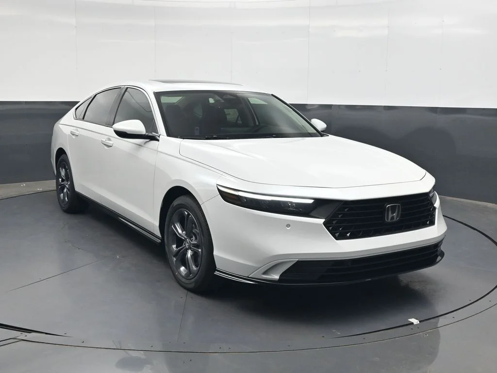 New 2026 Platinum White Pearl Honda EX-L image 2