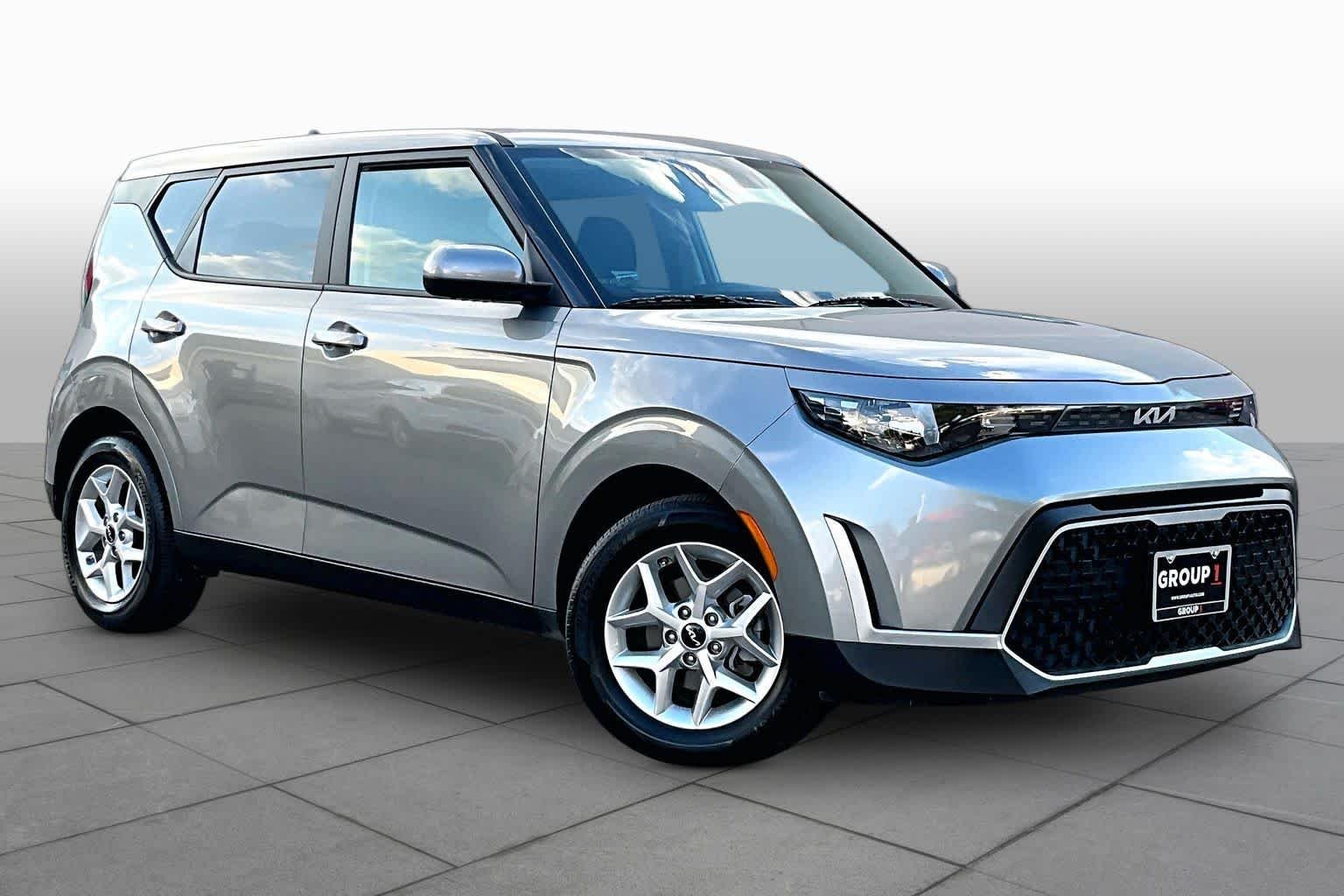 Pre-Owned 2025 Kia Soul LX