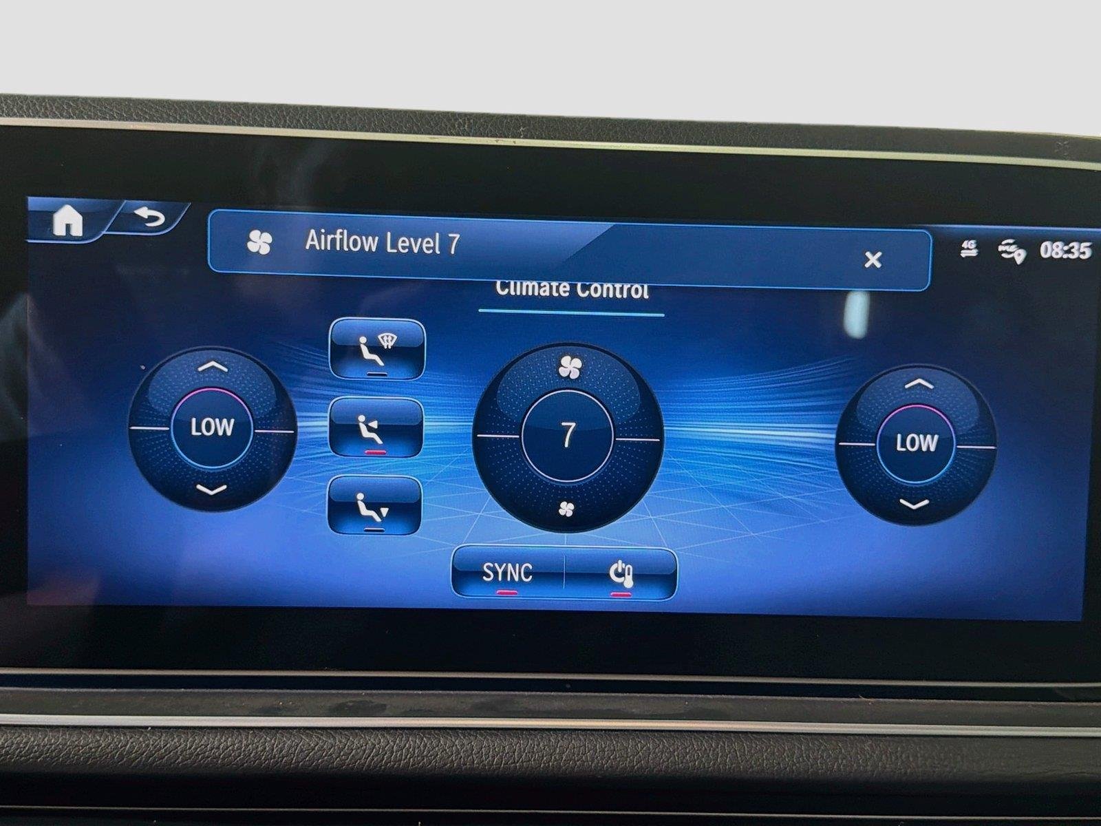 Used 2024 Twilight Blue Metallic Mercedes-Benz GLE 450 image 16