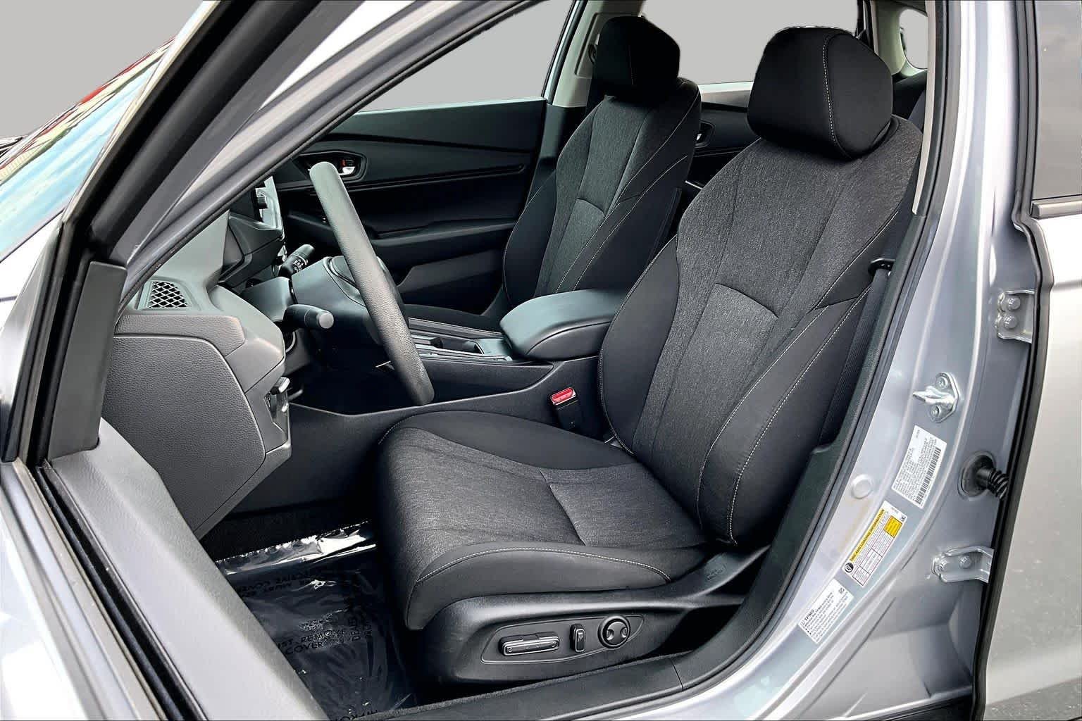 Used 2023 Lunar Silver Metallic Honda EX image 8