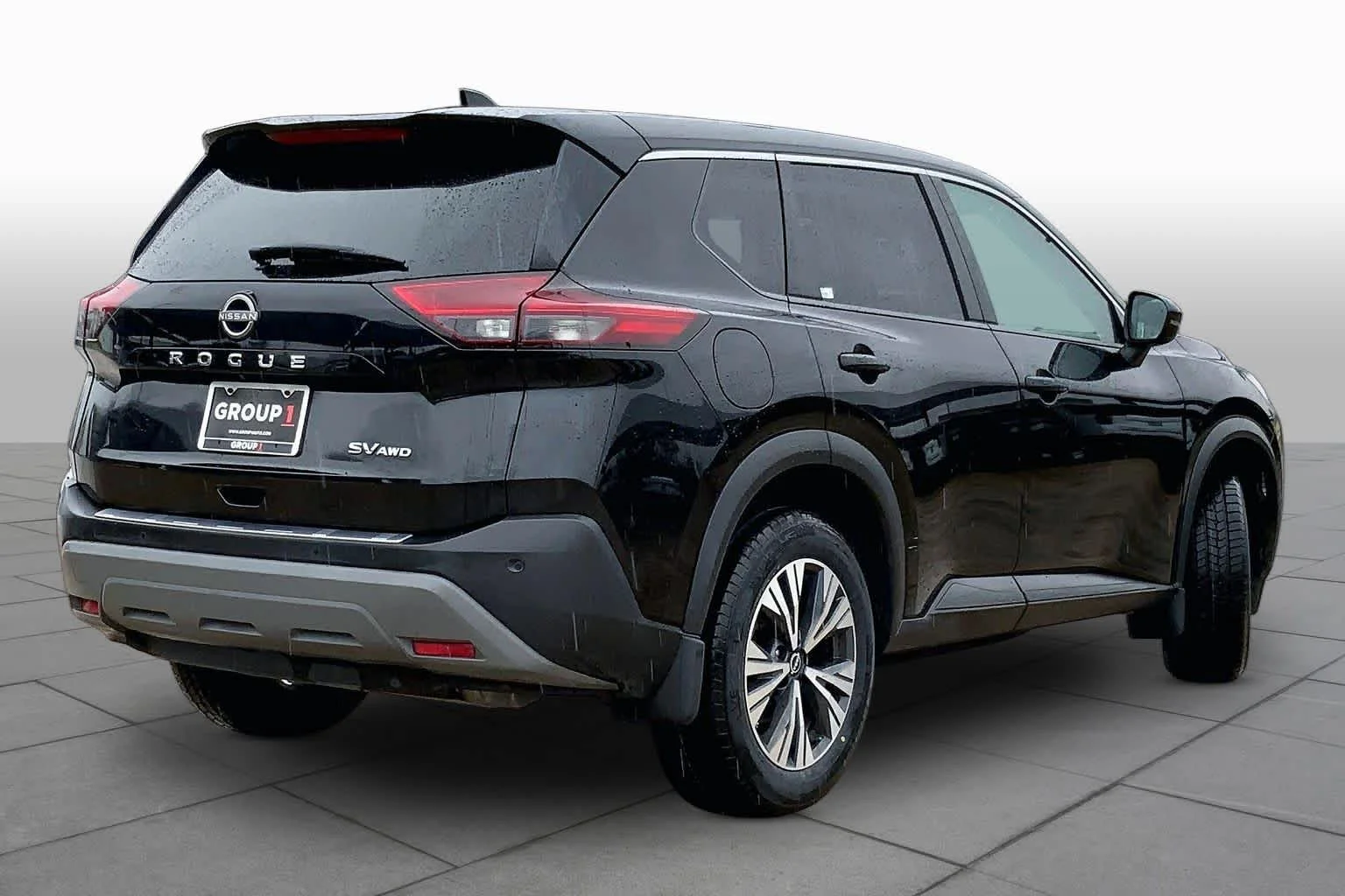 Used 2022 Super Black Nissan SV image 12