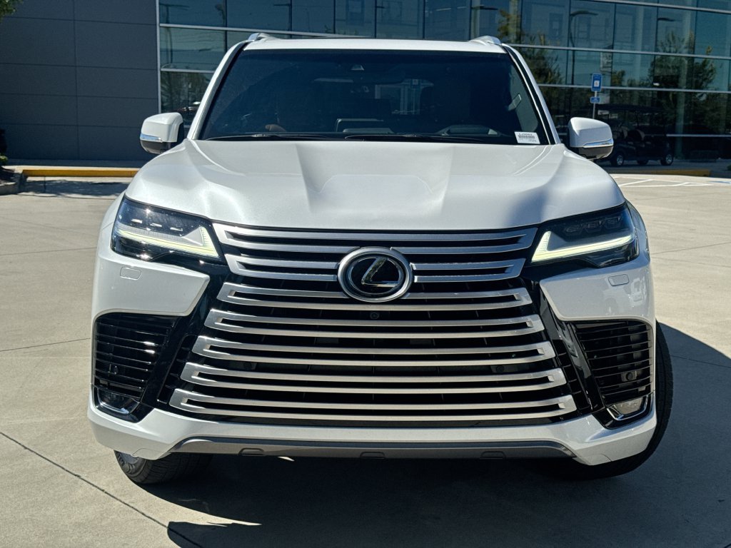 Used 2023 White Lexus 600 Luxury image 4
