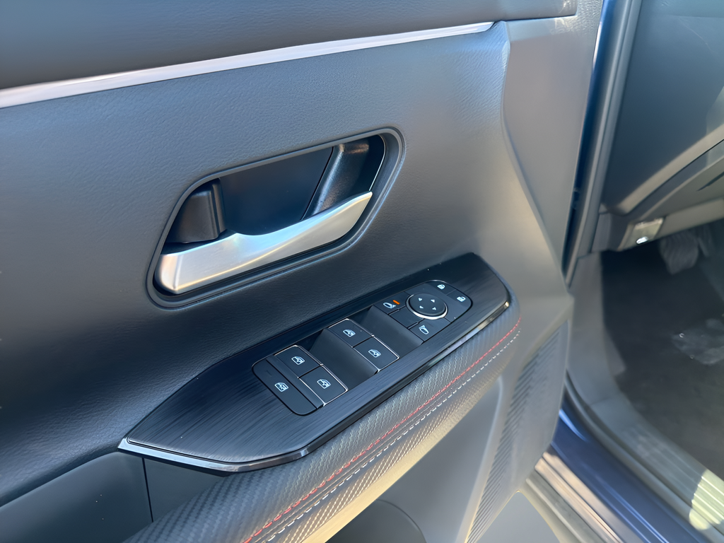 2026 Nissan KICKS SR - Photo 14