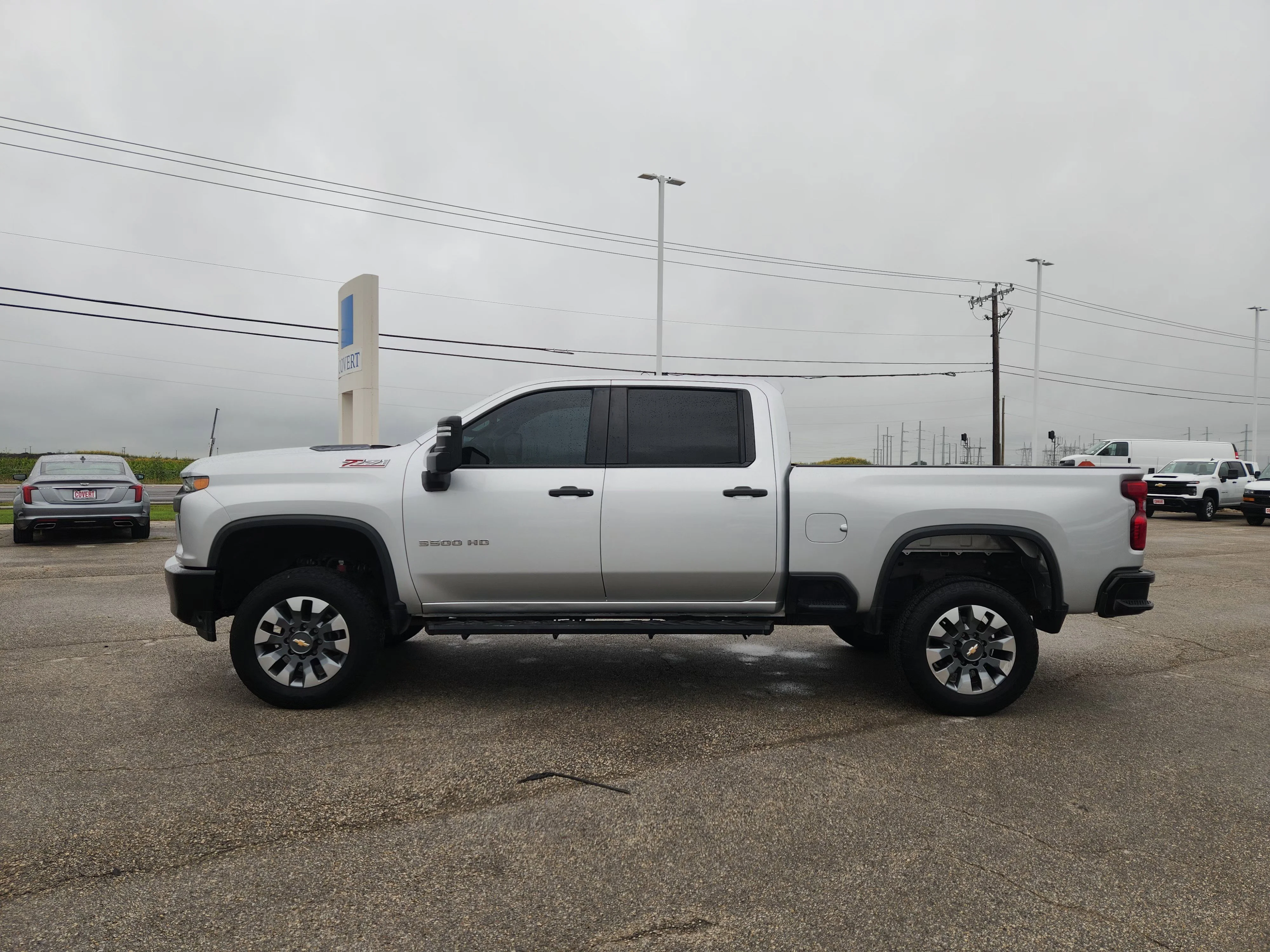 Used 2022 Silver Ice Metallic Chevrolet Work Truck image 4
