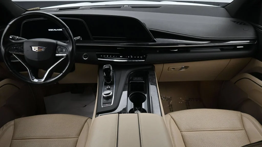 Used 2023 White Cadillac Premium Luxury image 4