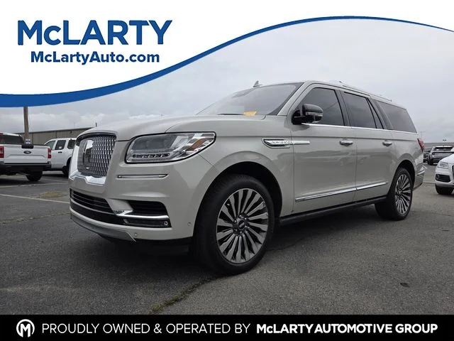 Used 2019 White Lincoln Reserve image 1
