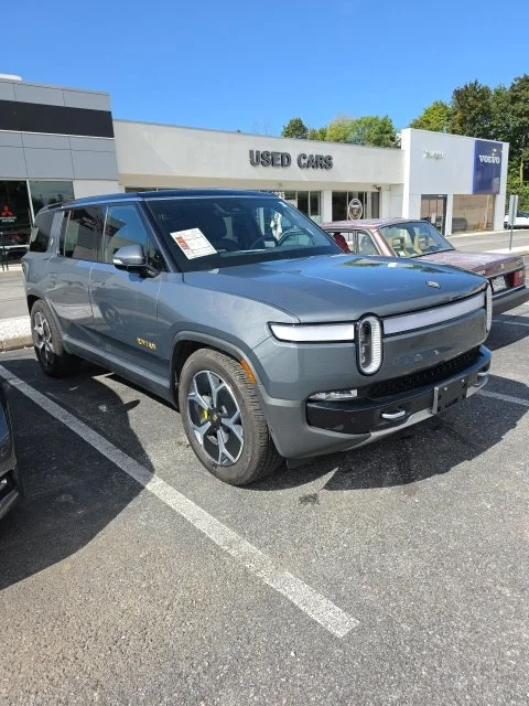 2023 Rivian R1S