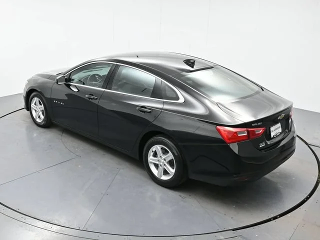 Used 2024 Mosaic Black Metallic Chevrolet 1LT image 35