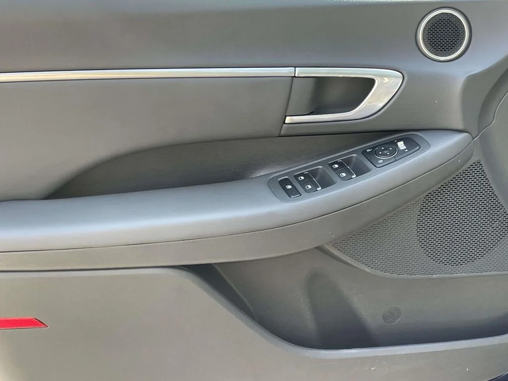 Used 2021 Blue Hyundai SEL image 13