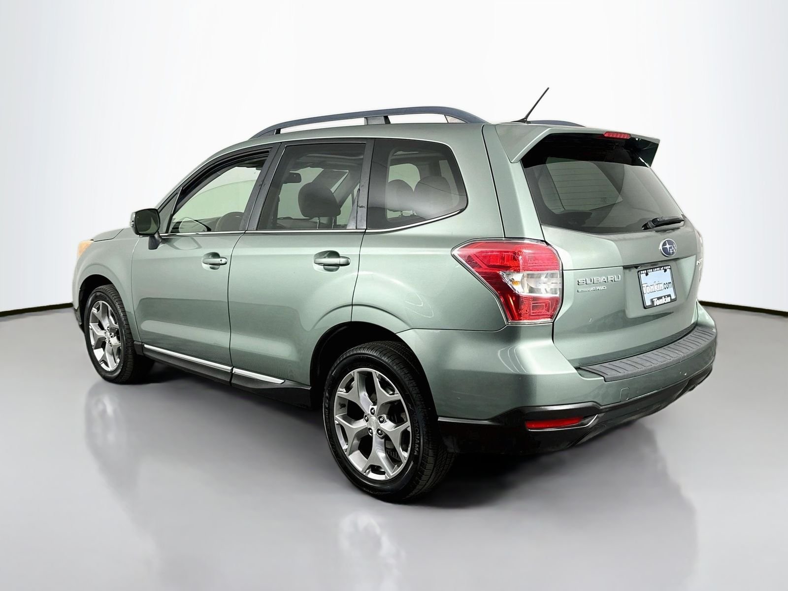 Used 2015 Jasmine Green Metallic Subaru 2.5i Touring image 5