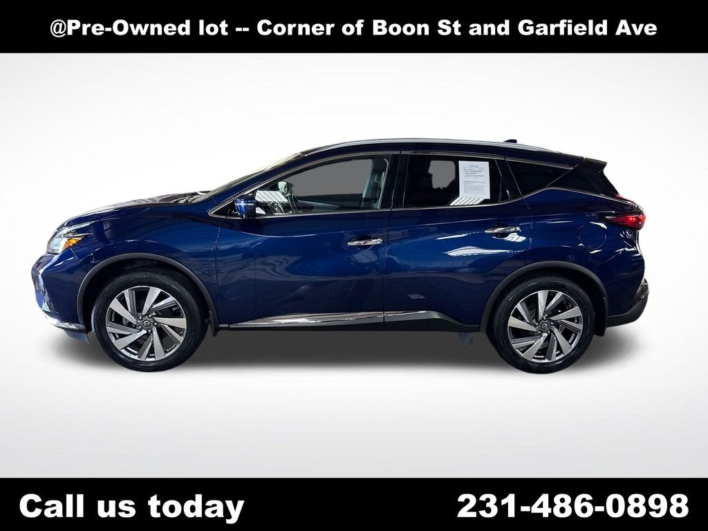 Used 2020 Blue Nissan SL image 2