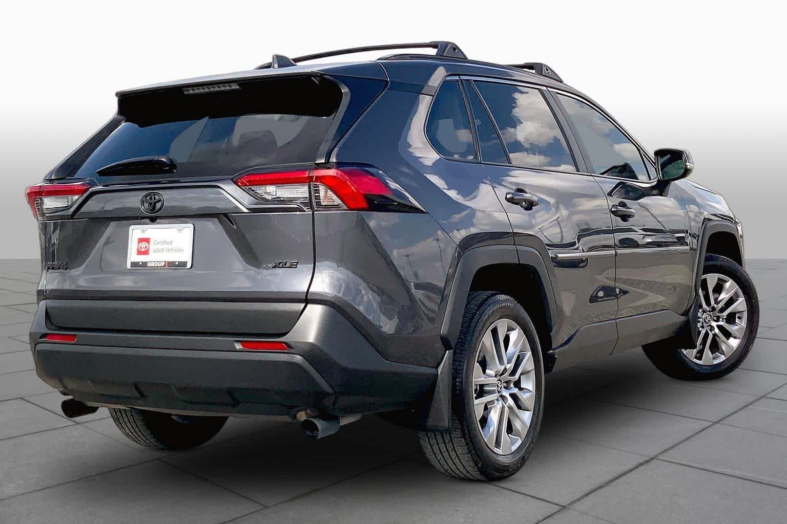 Used 2025 Magnetic Gray Metallic Toyota XLE Premium image 13