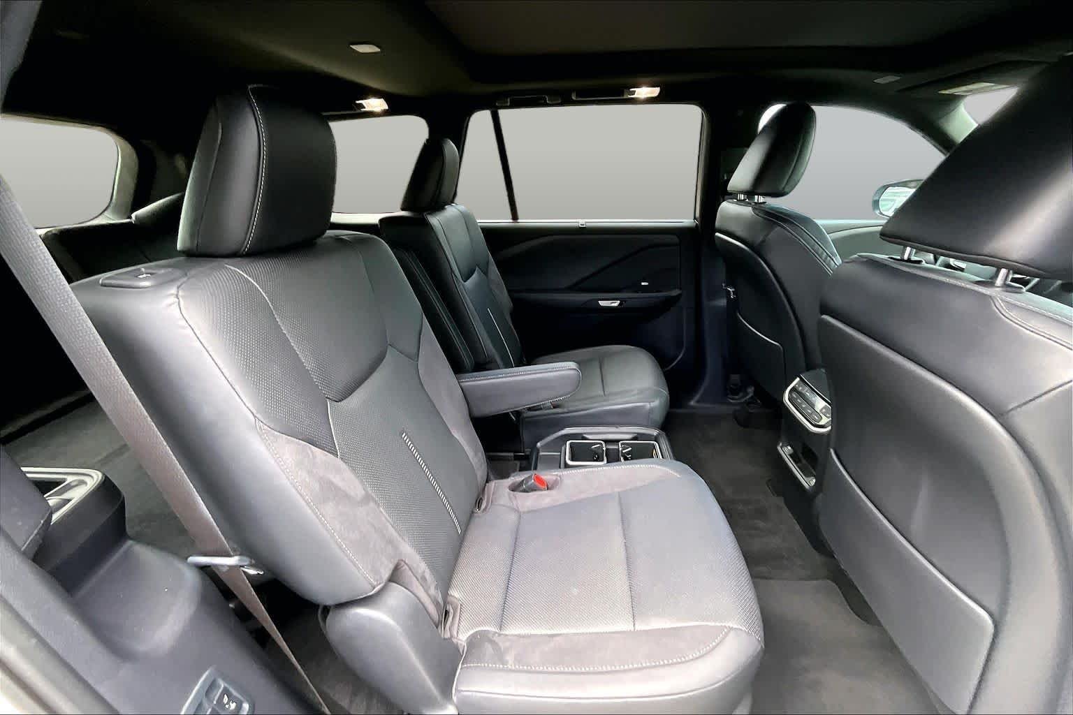 Used 2024 Wind Chill Pearl Lexus Luxury image 20