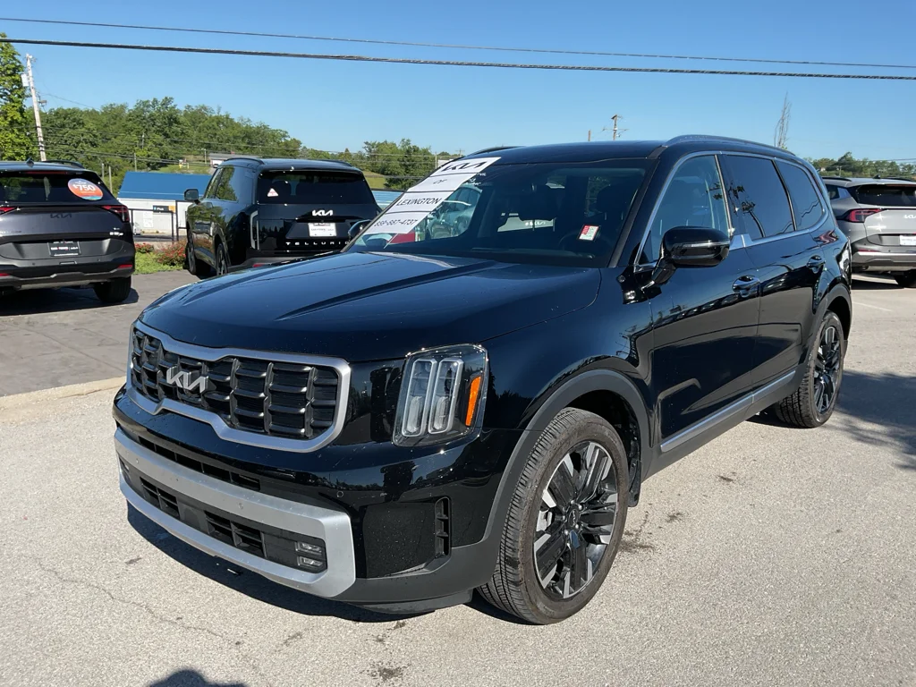 Used 2024 Ebony Black Kia SX image 4