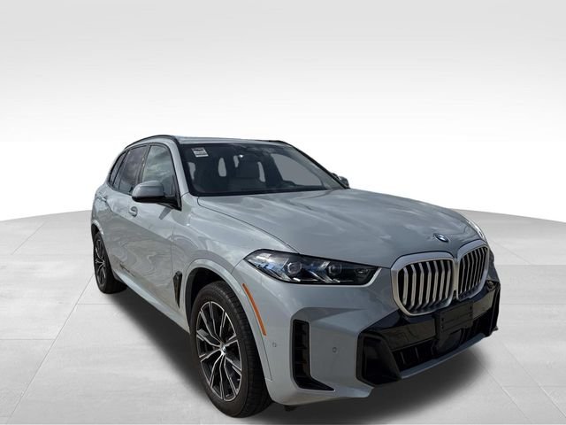 Used 2026 Gray BMW sDrive40i image 5