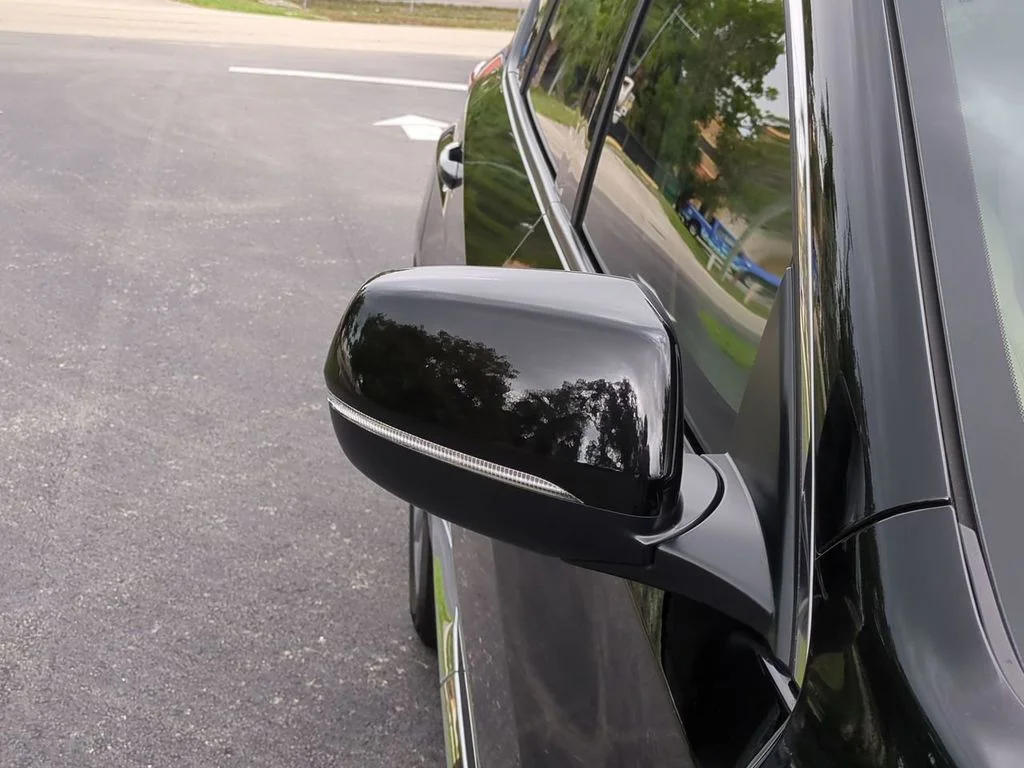 Used 2024  Acura Base image 12
