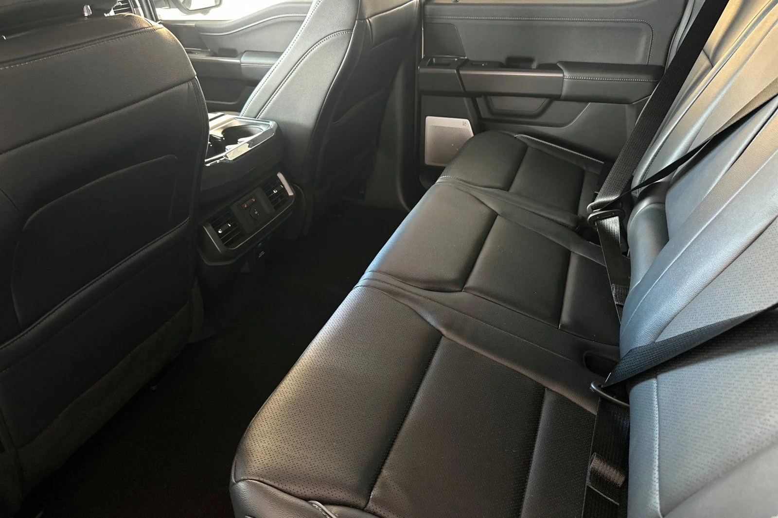 New 2026 Star White Metallic Tri-Coat Ford Lariat® image 11