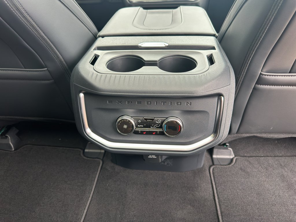 New 2027 Dark Matter Gray Metallic Ford MAX Platinum image 31