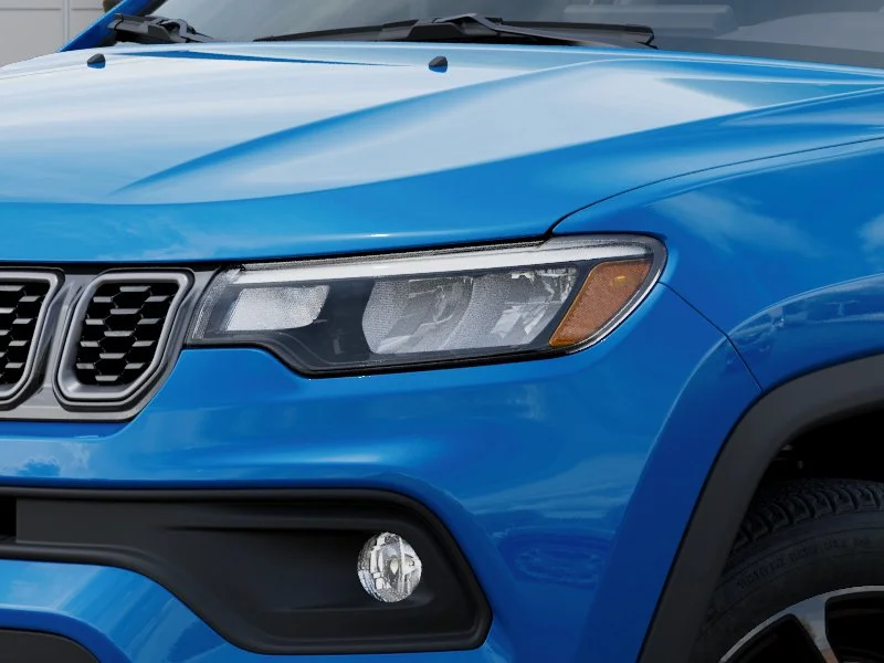 New 2026 Hydro Blue Pearlcoat Jeep Latitude image 36