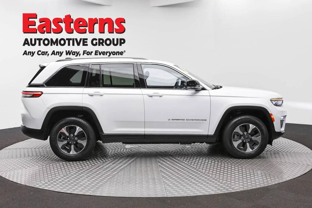 Used 2023 White Jeep 4xe image 4