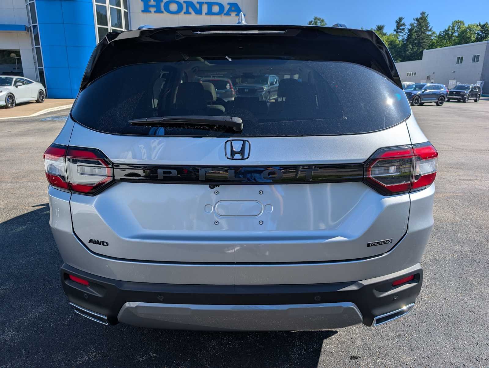 New 2026 Solar Silver Metallic Honda Touring S image 8