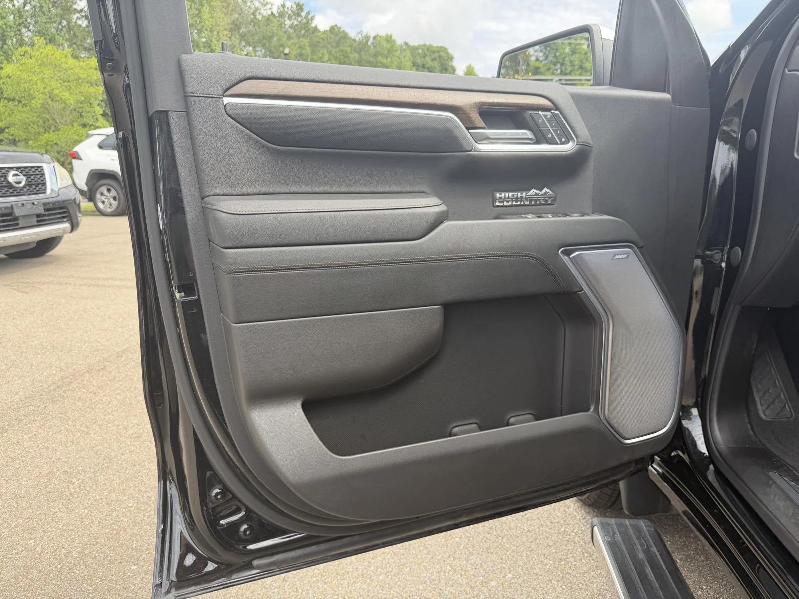 Used 2023 Black Chevrolet High Country image 15