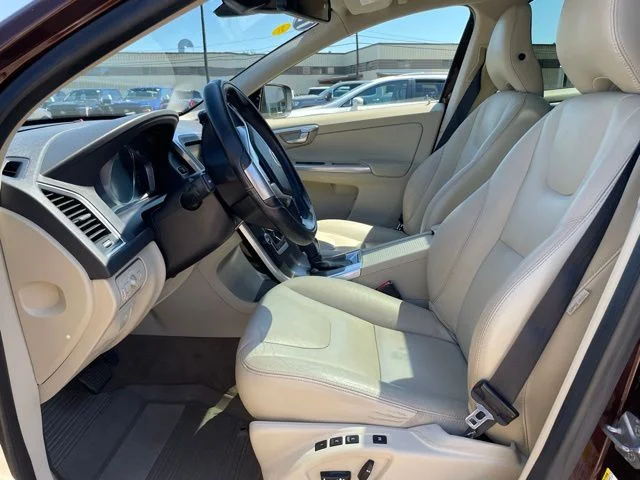 Used 2015 Brown Volvo T6 Premier Plus image 11