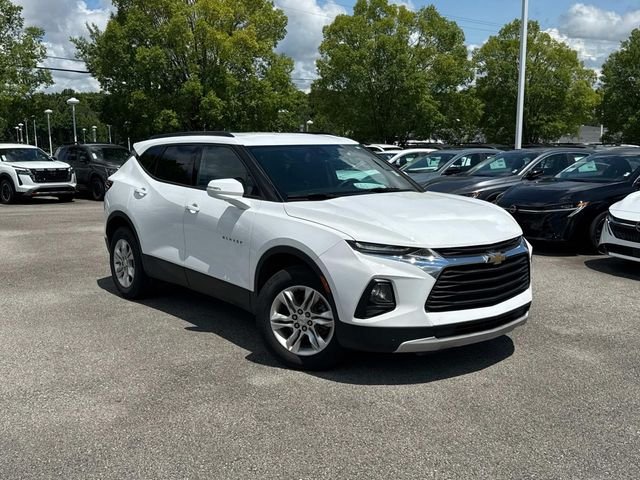 Used 2021 White Chevrolet LT image 2