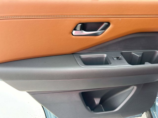New 2026 Baltic Teal Pearl Nissan Platinum image 19