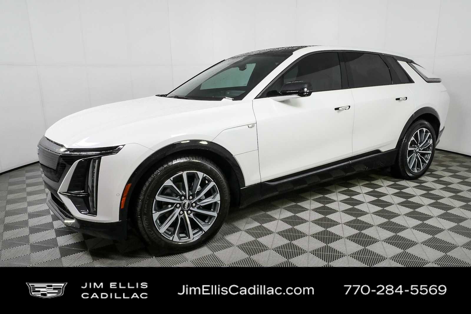 Certified Used 2024 Crystal White Tricoat Cadillac Sport 1 image 26