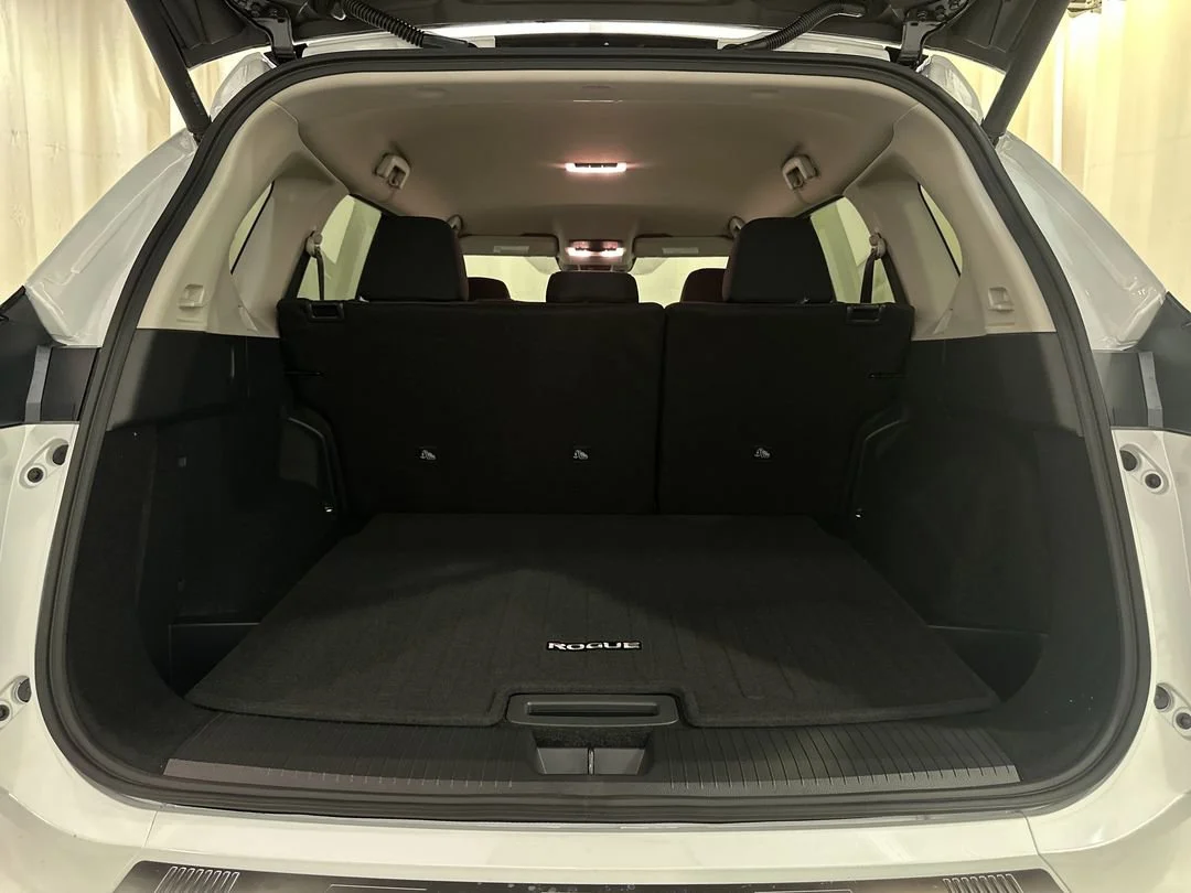 2026 Nissan Rogue SV - Photo 16