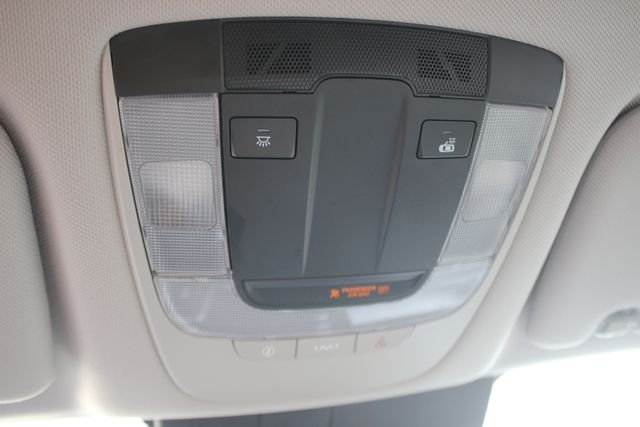 Used 2021 Black Kia S image 12