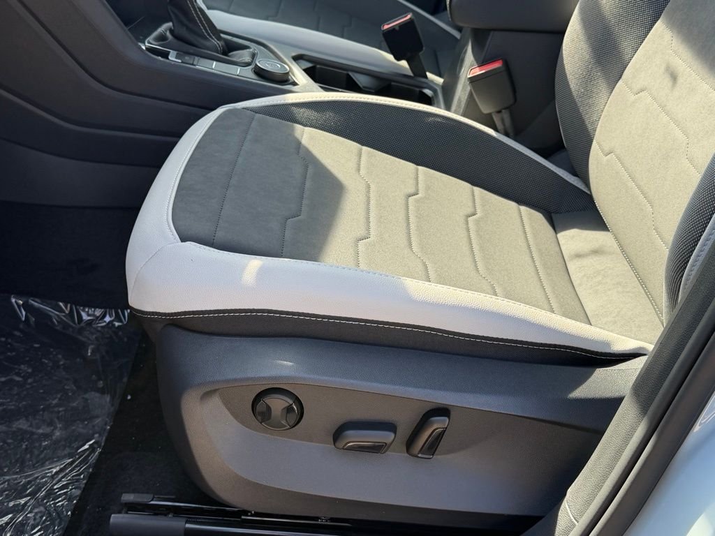 New 2026 Monument Gray Volkswagen 1.5T SE image 12