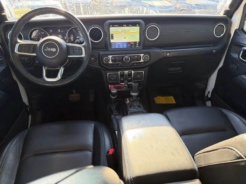 Used 2022 White/off-white Jeep Unlimited Rubicon 4xe image 22