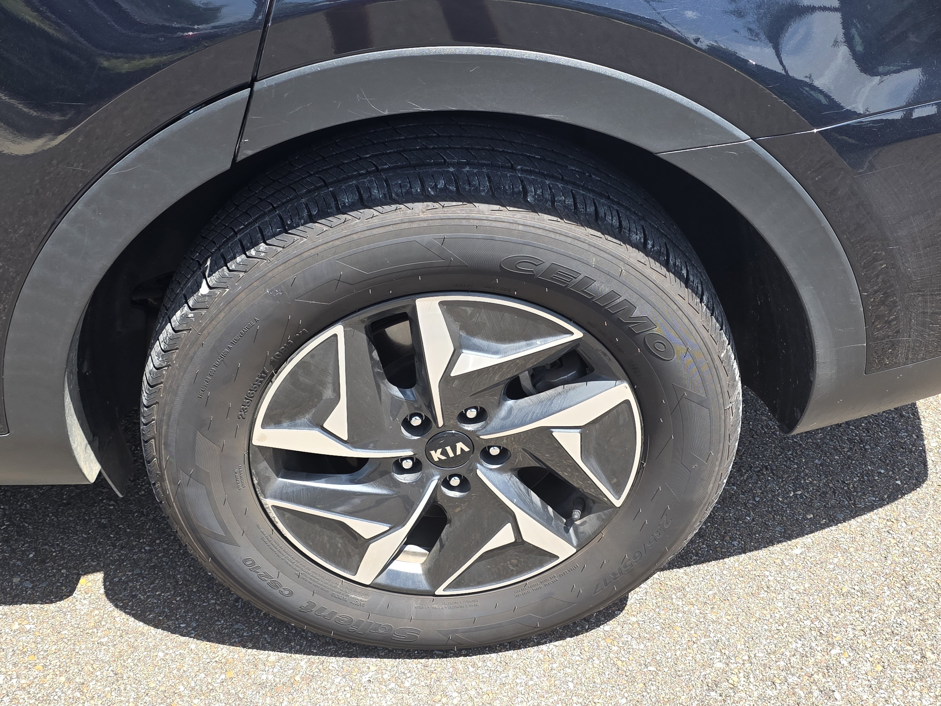 Used 2021 Gravity Blue Kia EX image 14