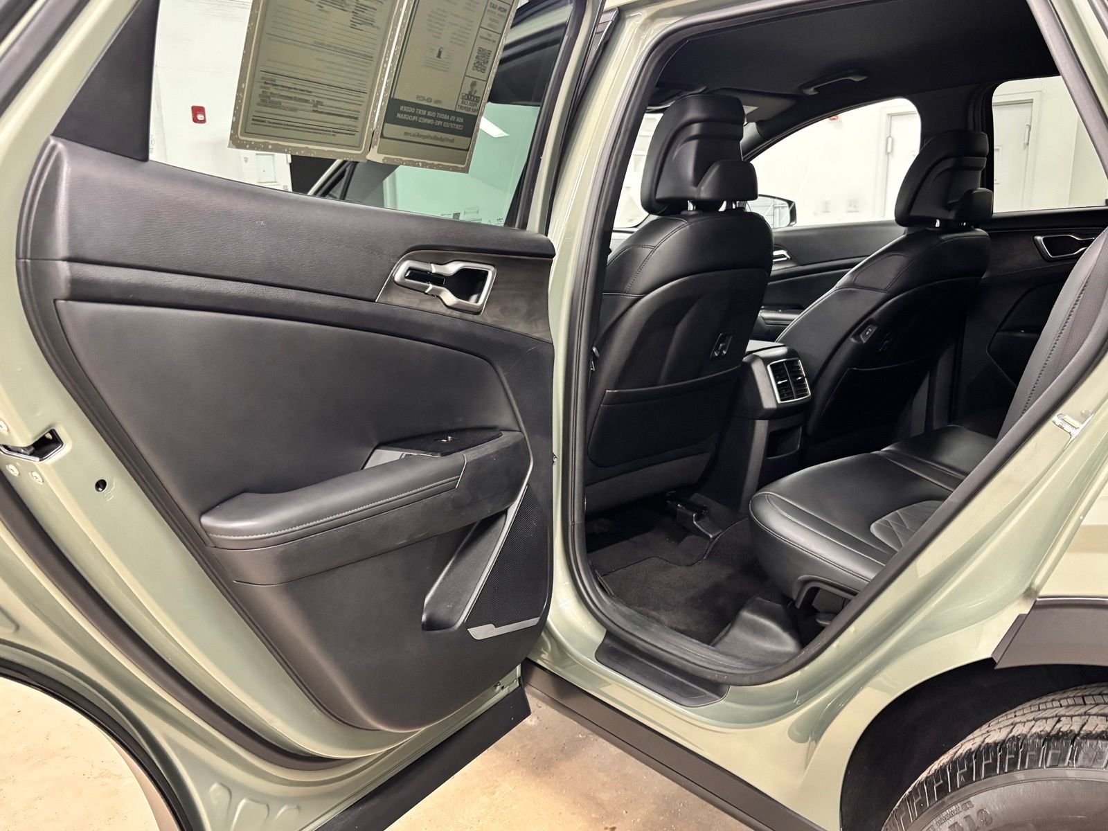 Used 2023 Green Kia X-Line image 19